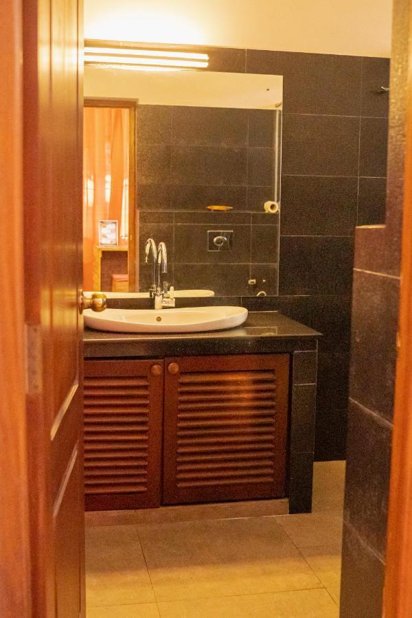 Battaramulla Boutique Villa Sri Jayewardenepura Kotte Esterno foto